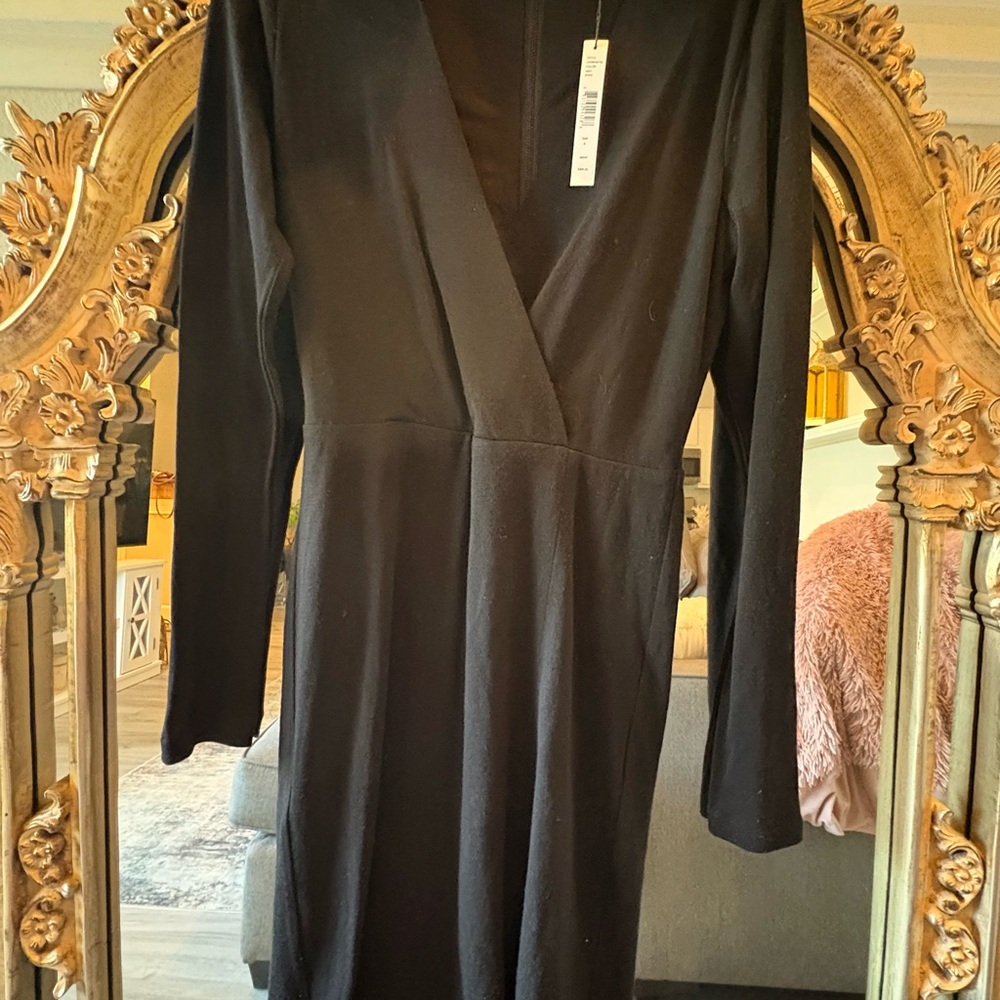 Alice + Olivia Black Long-Sleeve Midi Dress